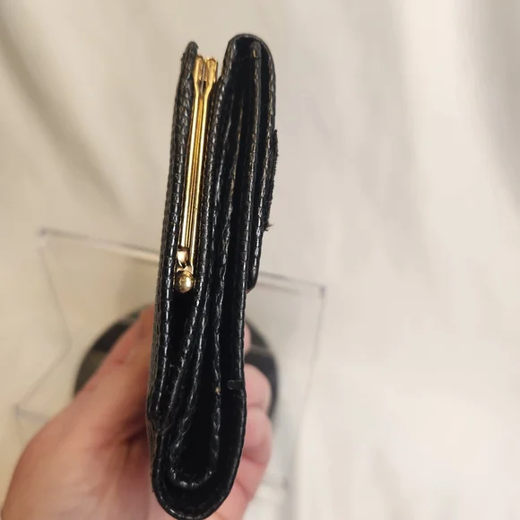 Salvatore Ferragamo Vara Vintage Wallet - Picture 5 of 12